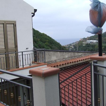 皮拉伊诺Relax Vista Eolie公寓 外观 照片
